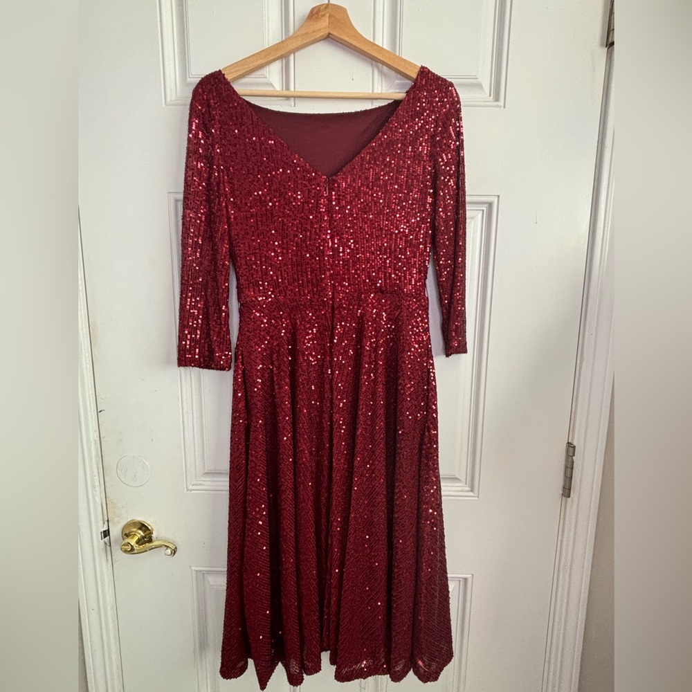 NWOT Unique Vintage Burgundy Sequin Sparkle Dress size medium 6/8 - Picture 4 of 5